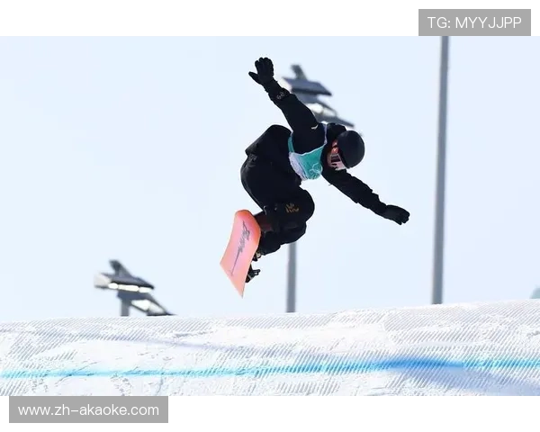 苏翊鸣世界杯夺冠感言：为中国单板滑雪包揽金银开心