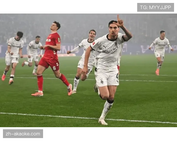 德甲球队防守多面性：能胜任多个位置的后卫球员提升战术调整空间